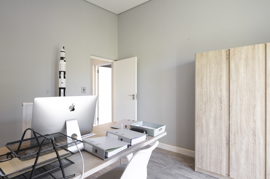 3 Bedroom Property for Sale in Heldervue Western Cape